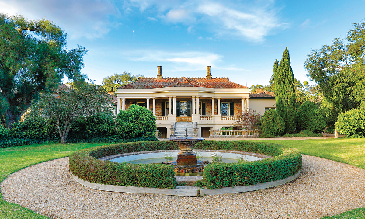 A Grand Old Homestead Restored Renewed SALIFE   FINAL Anlaby1a Copy 