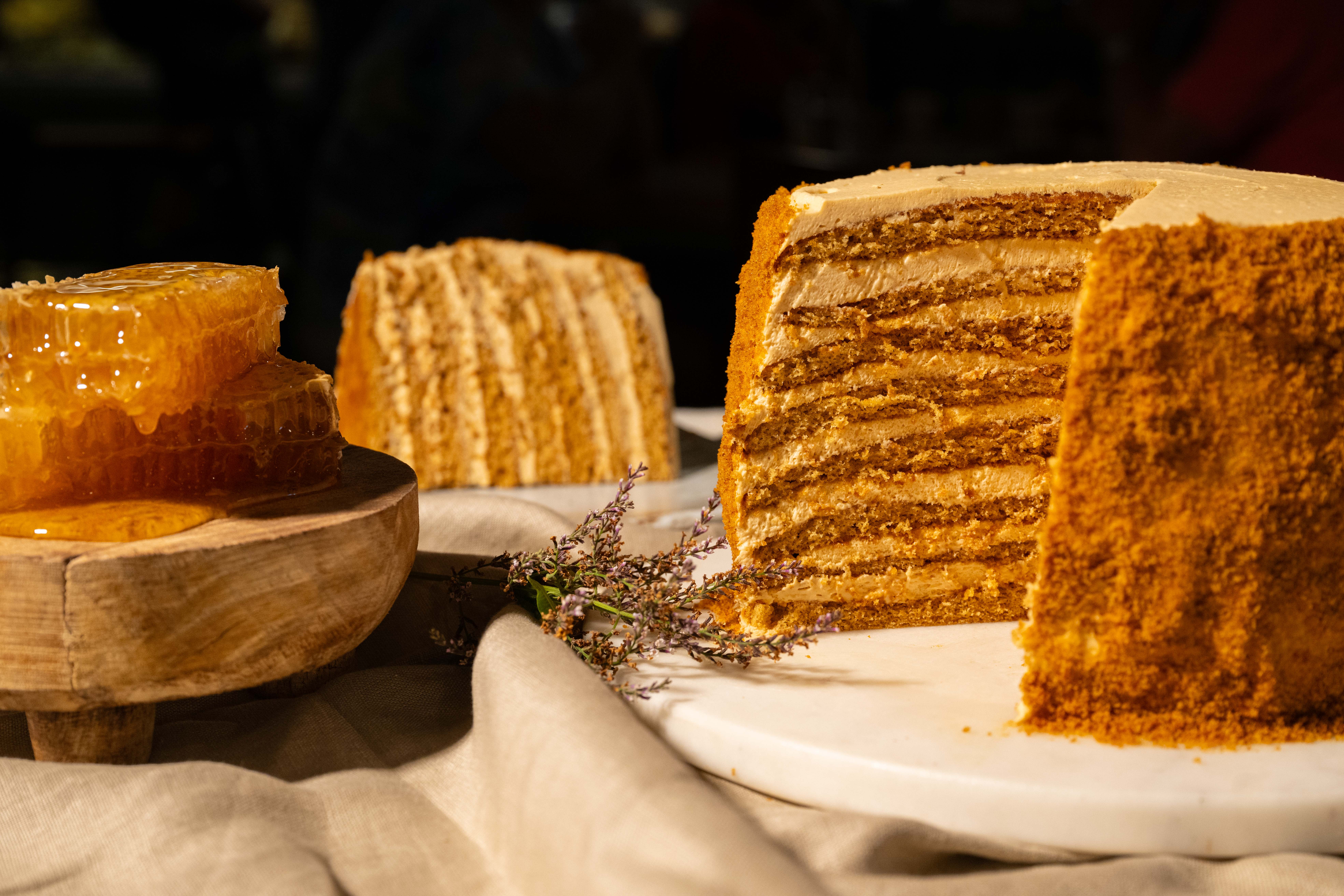 17th Century Honey Cake | The English Kitchen